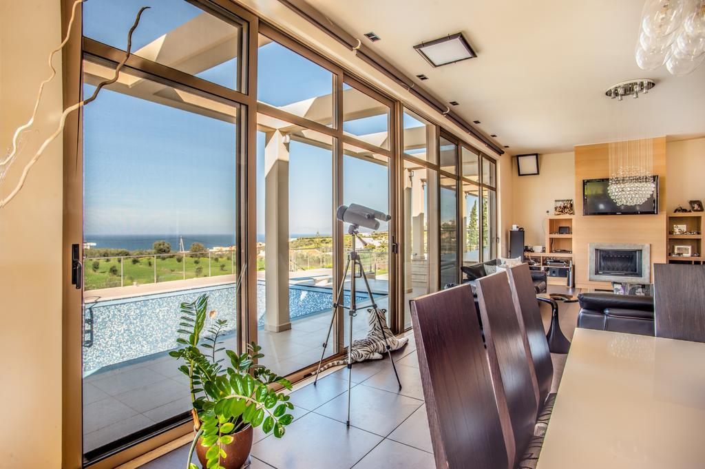 Villa Prigipessa Agia Marina エクステリア 写真