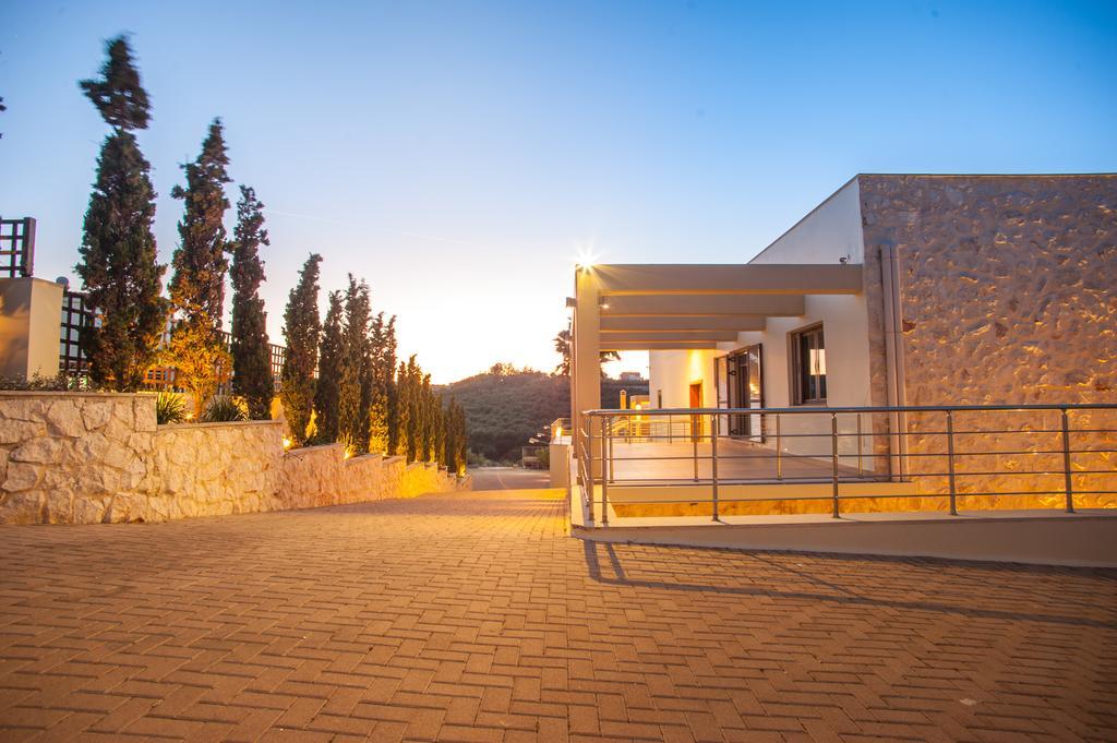 Villa Prigipessa Agia Marina エクステリア 写真