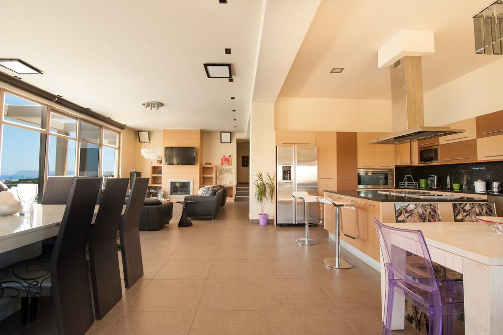 Villa Prigipessa Agia Marina エクステリア 写真